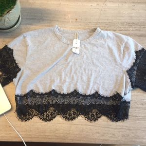 Emma & Sam LF Gray crop shirt with black lace trim